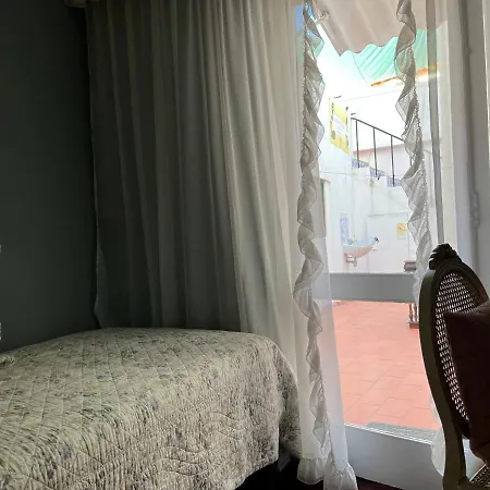 Sopas E Descanso * Албуфейра